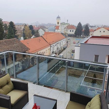 Penthouse Heart Of Slavonia **** Apartman Ðakovo Kültér fotó