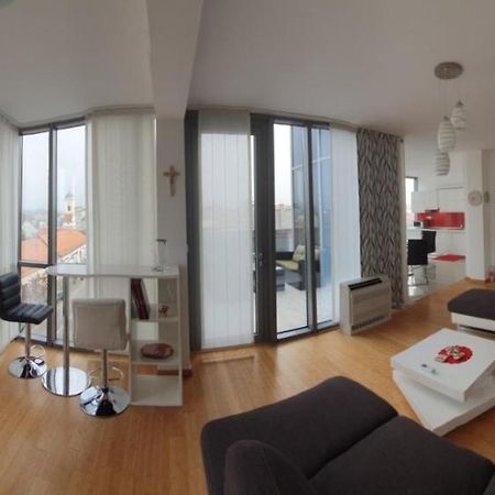 Penthouse Heart Of Slavonia **** Apartman Ðakovo Kültér fotó