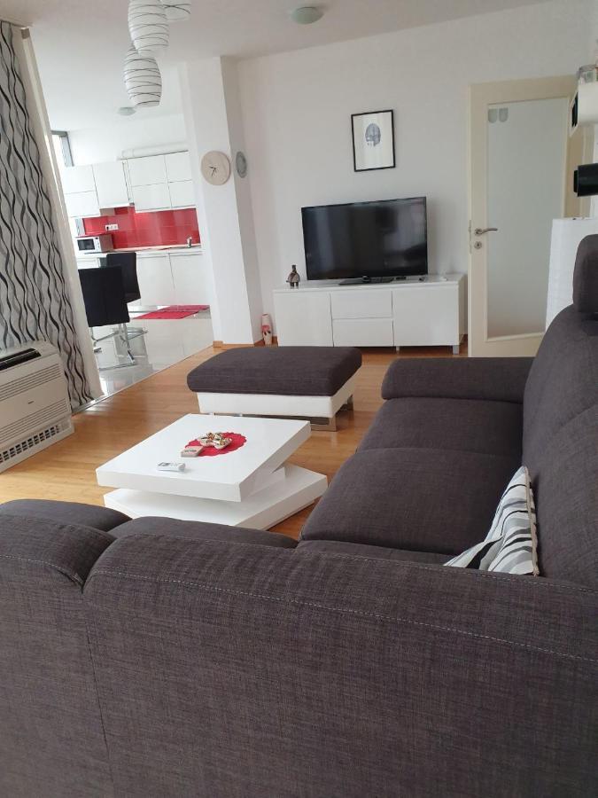Penthouse Heart Of Slavonia **** Apartman Ðakovo Kültér fotó