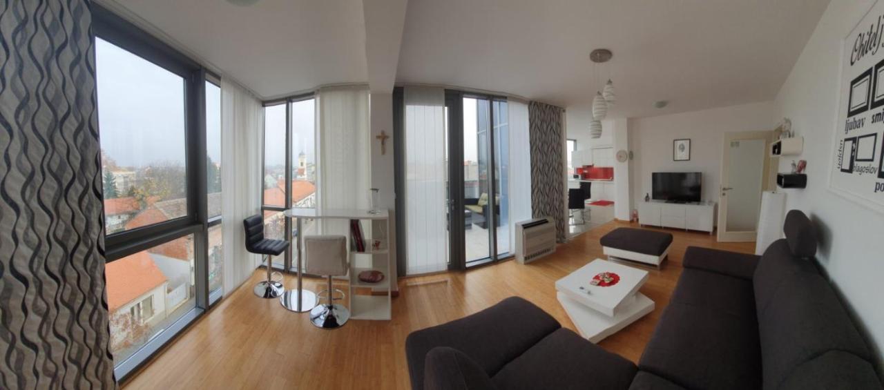 Penthouse Heart Of Slavonia **** Apartman Ðakovo Kültér fotó